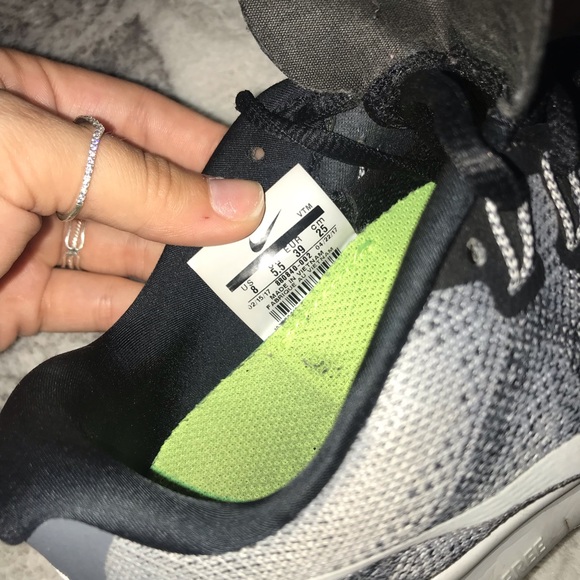 Nike Freeruns - Picture 4 of 5